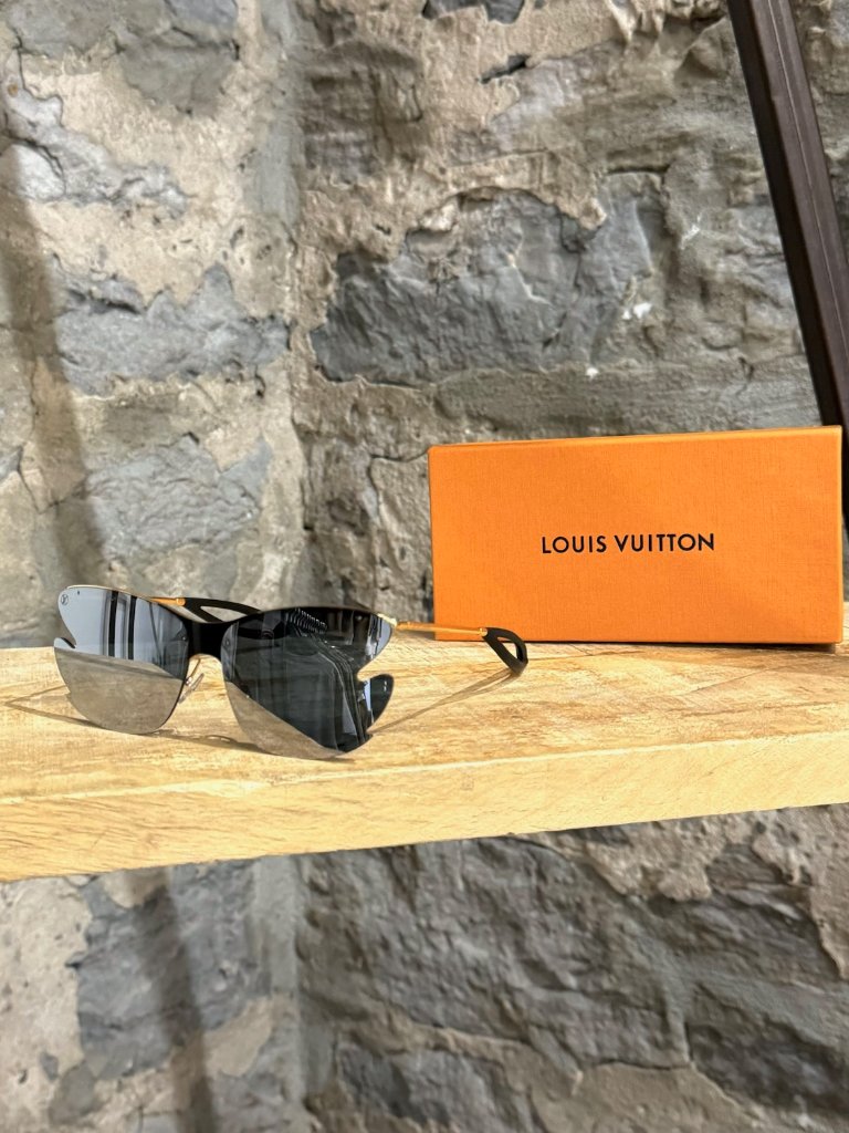 Louis Vuitton Z1235e Bohemian Vuittony Shield Sunglasses